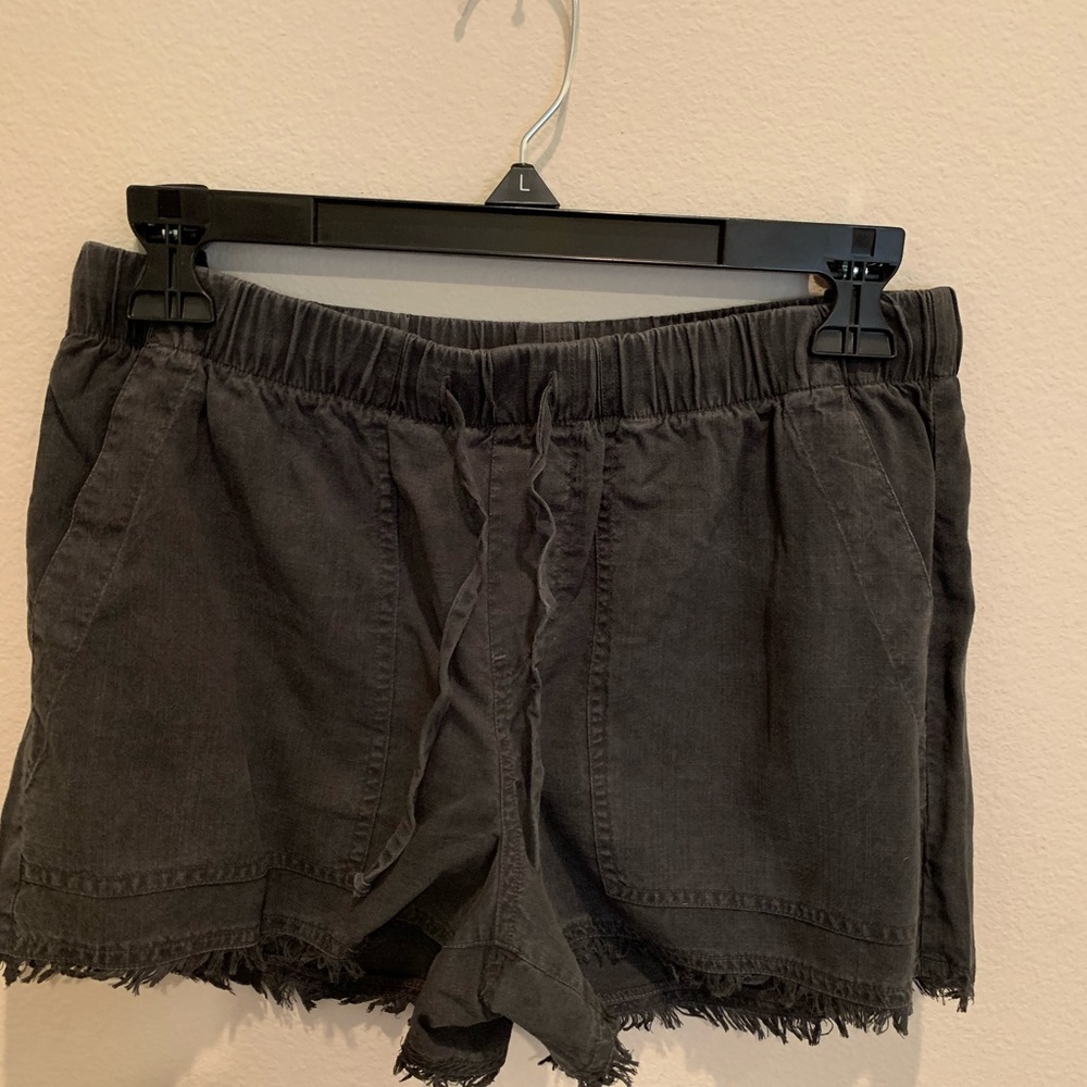 Bella Dahl black shorts size XS